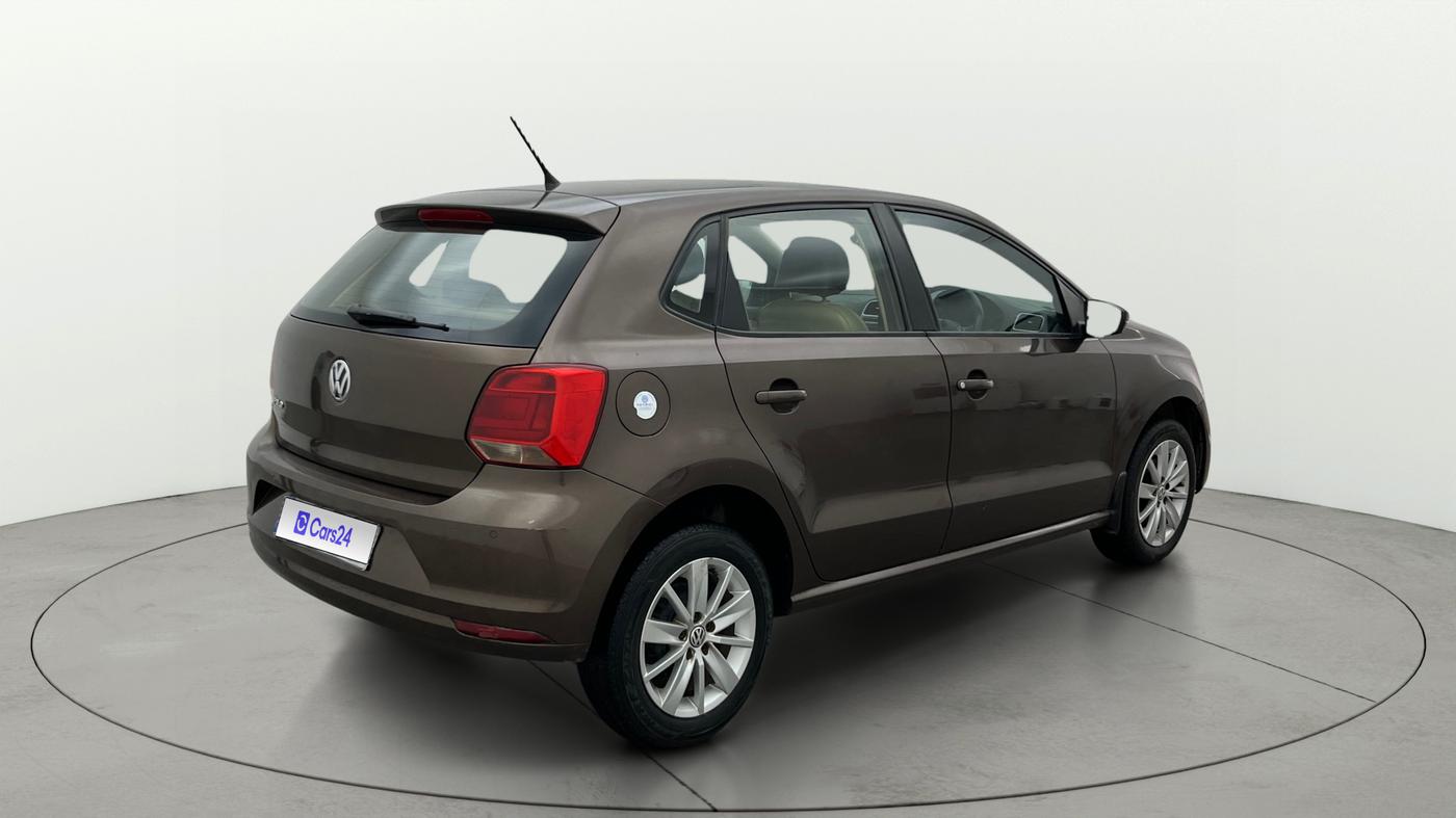 2017 Volkswagen Polo HIGHLINE1.2L, Petrol, Manual, 66,999 km, Right Back Diagonal