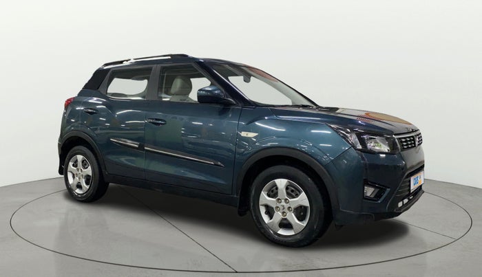 2022 Mahindra XUV300 W6 1.5 DIESEL AMT, Diesel, Automatic, 17,740 km, Right Front Diagonal