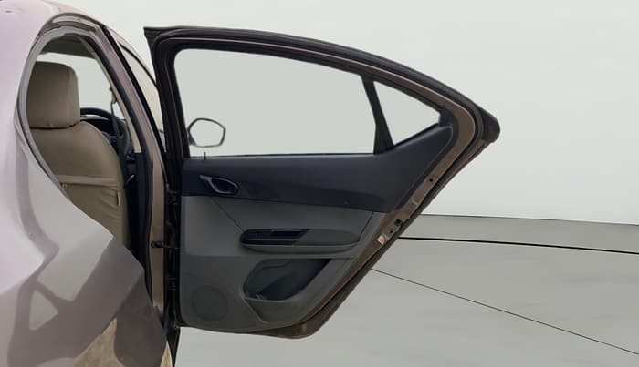 2018 Tata TIGOR XT PETROL, Petrol, Manual, 1,06,969 km, RHS Rear Door