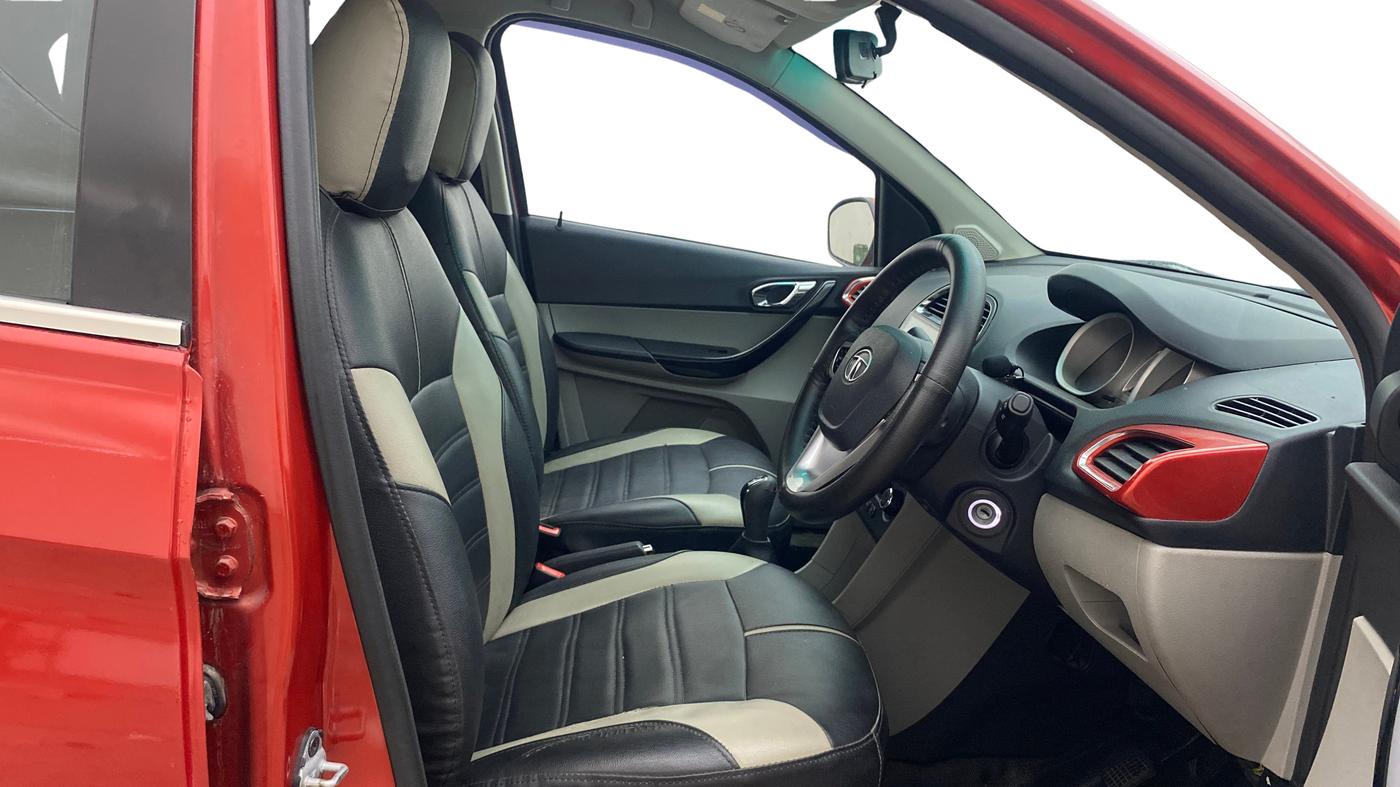 2017 Tata Tiago XZ PETROL, Petrol, Manual, 70,800 km, Right Side Front Door Cabin