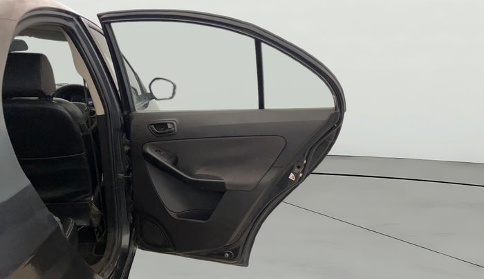 2016 Tata Zest XMS PETROL, Petrol, Manual, 67,822 km, RHS Rear Door