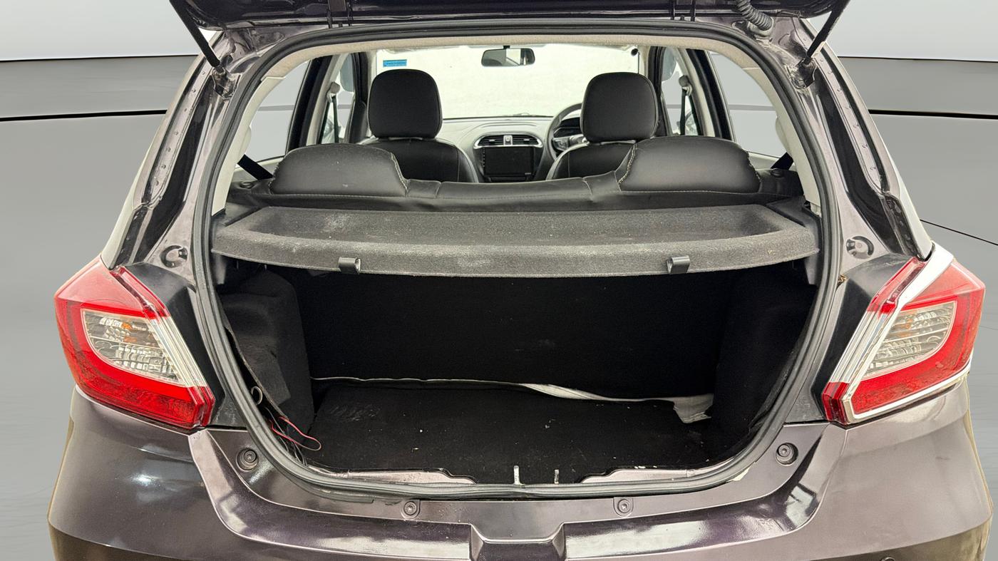 2023 Tata Tiago XTA PETROL, Petrol, Automatic, 19,334 km, Boot Open Zoomed View