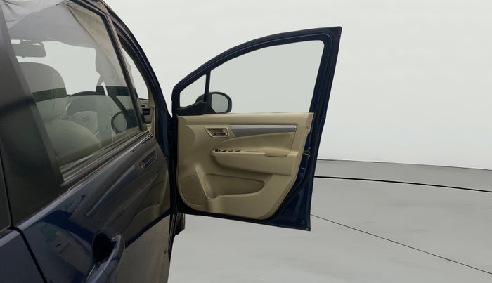 2018 Maruti Ertiga VXI, Petrol, Manual, 47,421 km, RHS Front Door