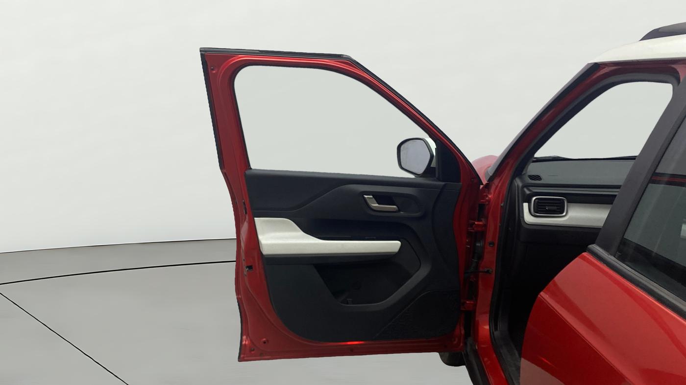 2025 Tata PUNCH Creative Plus (S) AMT, Petrol, Automatic, 19,349 km, LHS Front Door