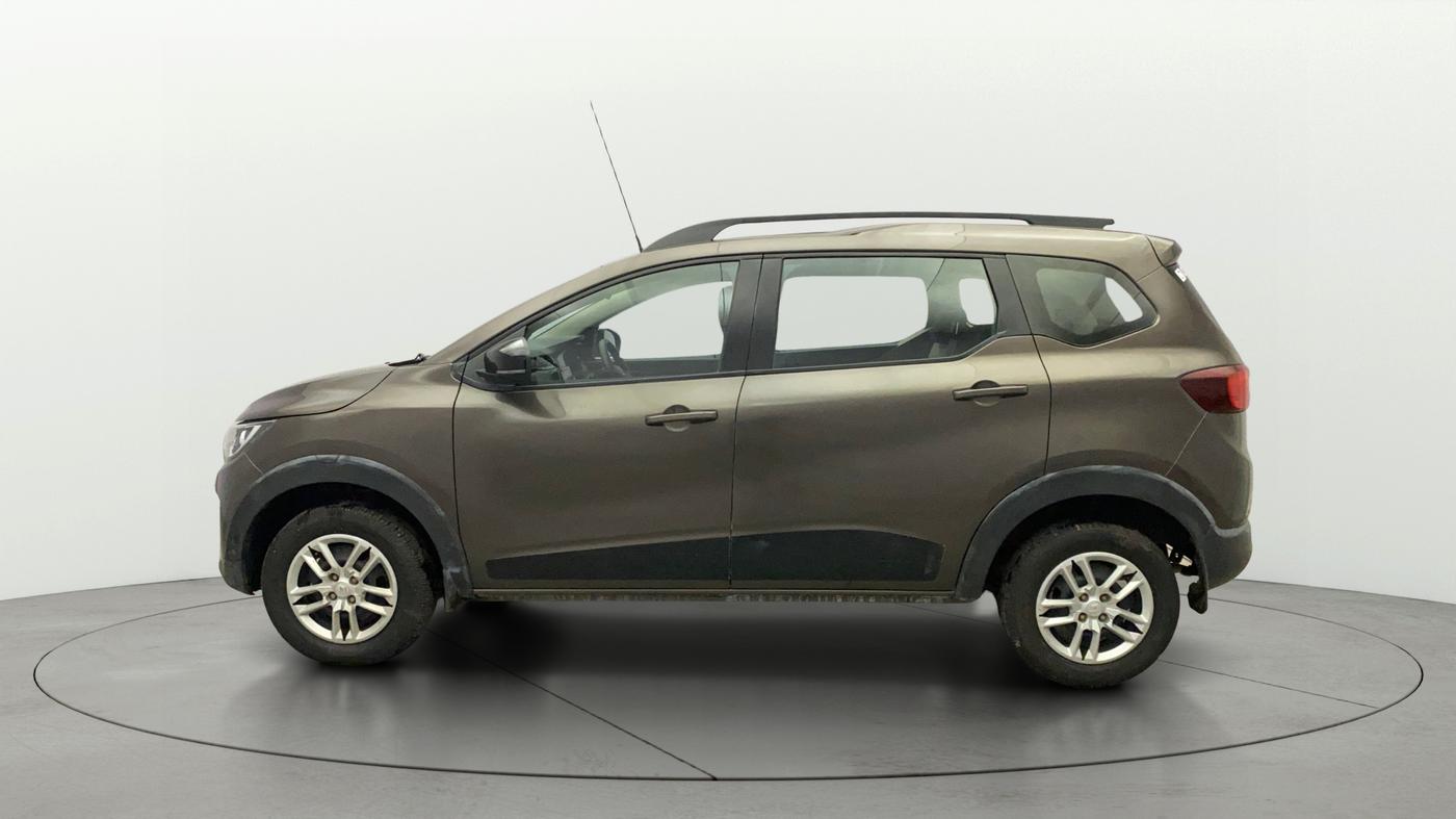 2022 Renault TRIBER RXT, Petrol, Manual, 40,826 km, Left Side