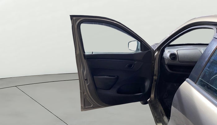 2017 Renault Kwid RXT 1.0, Petrol, Manual, 28,650 km, LHS Front Door