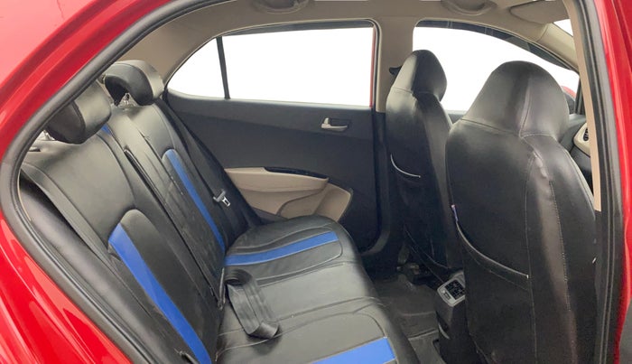 2015 Hyundai Xcent S (O) 1.2, Petrol, Manual, 47,216 km, Right Side Rear Door Cabin