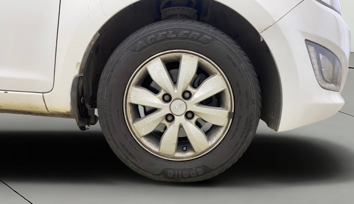 2013 Hyundai i20 SPORTZ 1.2, Petrol, Manual, 30,921 km, Right Front Wheel