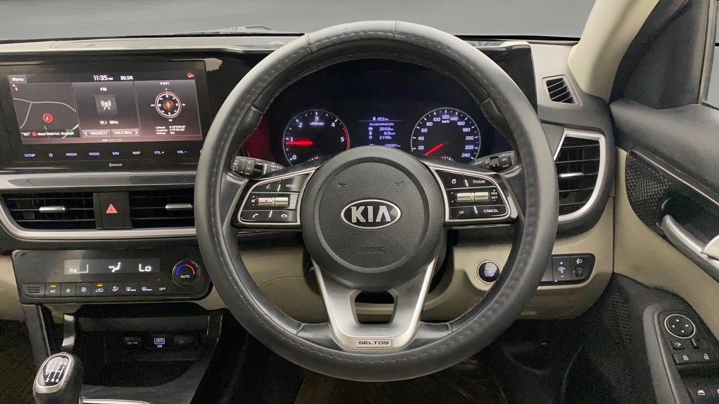 2019 KIA SELTOS HTX 1.5 DIESEL, Diesel, Manual, 1,27,136 km, Steering Wheel Close Up