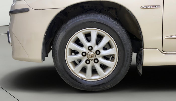 2014 Toyota Innova 2.5 VX 8 STR, Diesel, Manual, 79,175 km, Left Front Wheel