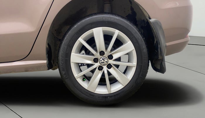 2016 Volkswagen Ameo HIGHLINE1.5L, Diesel, Manual, 93,203 km, Left Rear Wheel