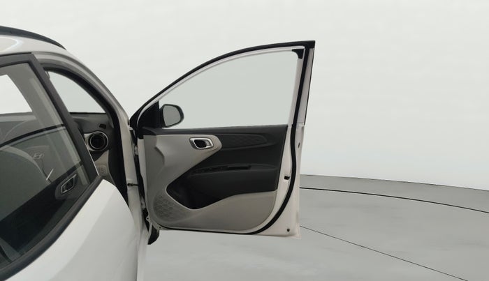 2025 Hyundai GRAND I10 NIOS SPORTZ 1.2 KAPPA VTVT, Petrol, Manual, 925 km, RHS Front Door