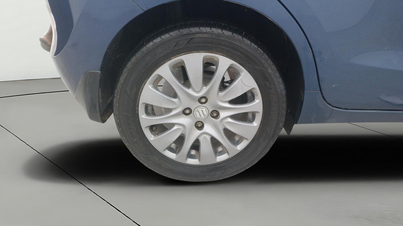 2016 Maruti Baleno ALPHA PETROL 1.2, Petrol, Manual, 69,949 km, Right Rear Wheel