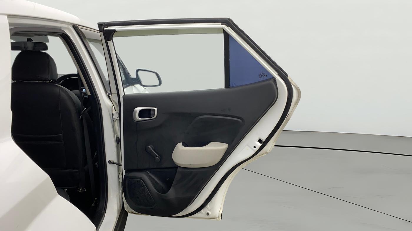2023 Hyundai VENUE E 1.2, Petrol, Manual, 16,161 km, RHS Rear Door