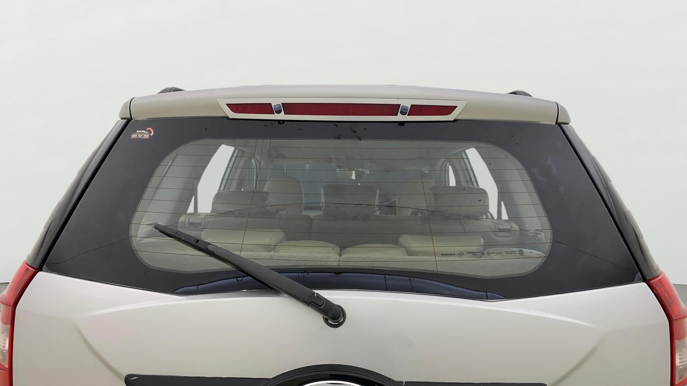 2016 Mahindra XUV500 W6, Diesel, Manual, 63,766 km, Rear Windshield