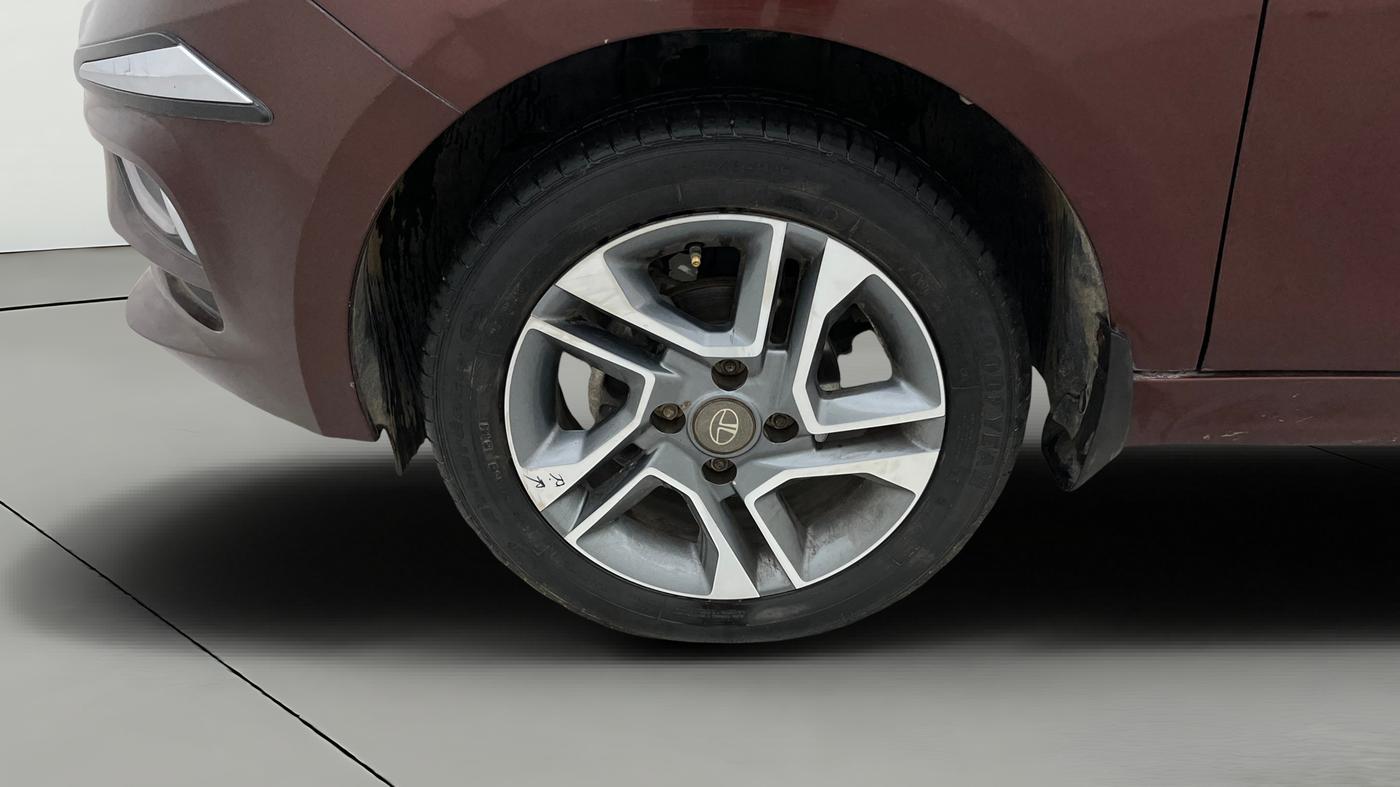 2023 Tata TIGOR XZA PLUS PETROL, Petrol, Automatic, 21,284 km, Left Front Wheel