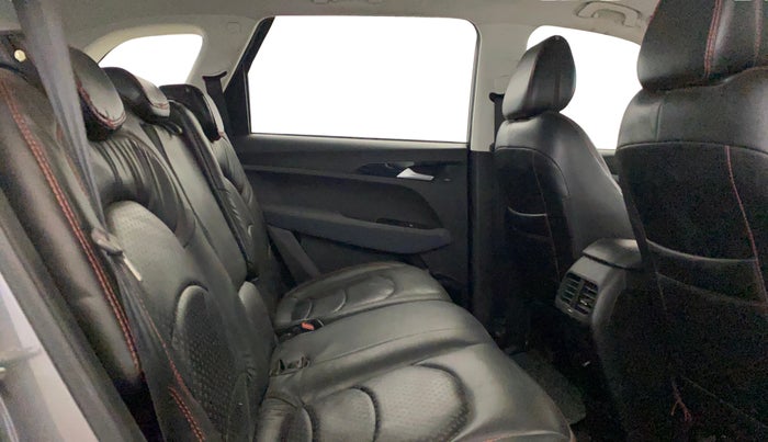 2022 MG HECTOR SHINE 2.0 DIESEL TURBO MT, Diesel, Manual, 36,618 km, Right Side Rear Door Cabin