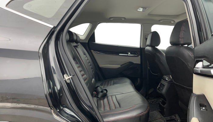 2021 KIA SELTOS HTX 1.5 PETROL, Petrol, Manual, 49,002 km, Right Side Rear Door Cabin