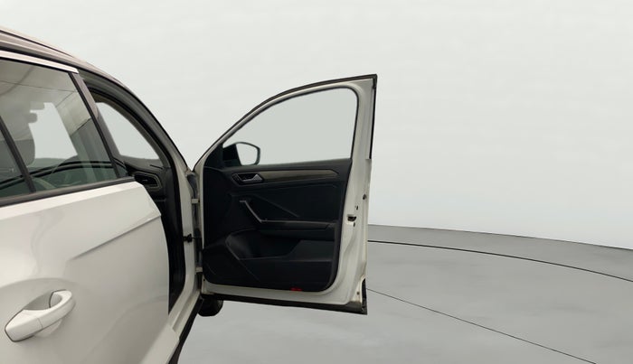 2019 Volkswagen T-ROC 1.5 TSI AT, Petrol, Automatic, 1,34,626 km, RHS Front Door