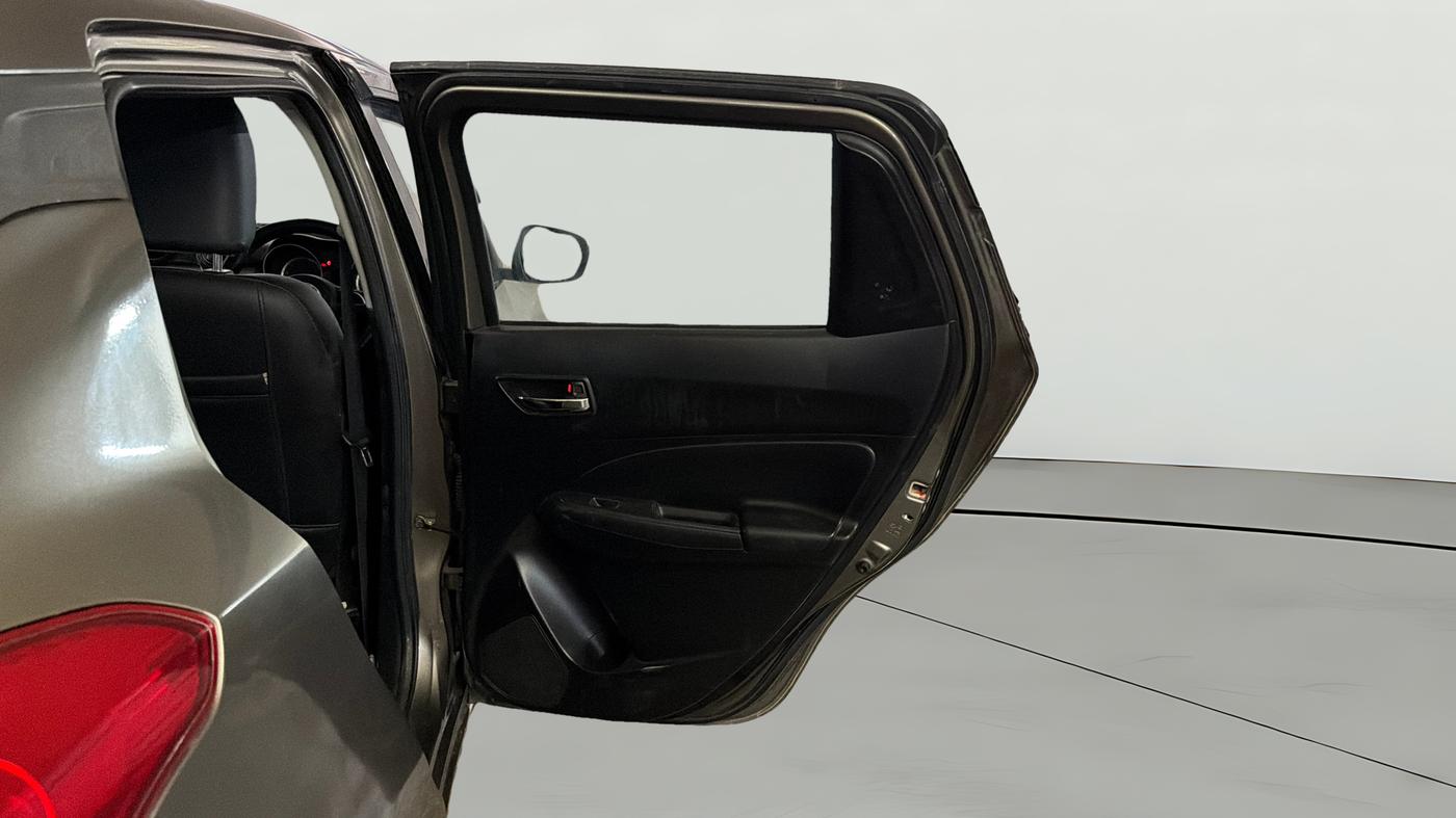 2019 Maruti Swift ZXI PLUS, Petrol, Manual, 71,096 km, RHS Rear Door