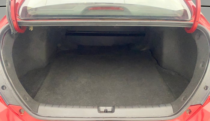 2019 Honda Civic 1.8L I-VTEC ZX CVT, Petrol, Automatic, 30,667 km, Boot Open Zoomed View