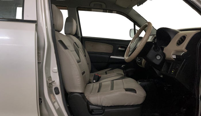 2017 Maruti Wagon R 1.0 LXI CNG, CNG, Manual, 69,240 km, Right Side Front Door Cabin
