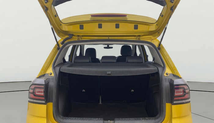 2023 Volkswagen TAIGUN TOPLINE 1.0 TSI MT, Petrol, Manual, 23,978 km, Boot Open Zoomed View