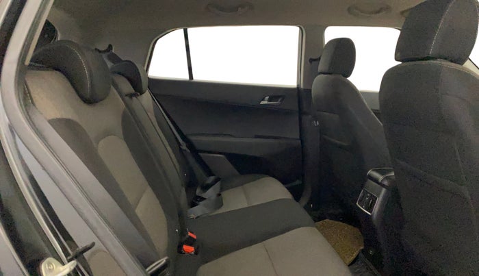 2018 Hyundai Creta SX PLUS AT 1.6 PETROL, Petrol, Automatic, 95,764 km, Right Side Rear Door Cabin