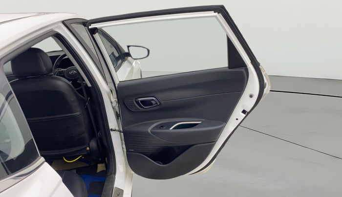 2021 Hyundai NEW I20 ASTA (O) 1.2 MT, Petrol, Manual, 26,302 km, RHS Rear Door