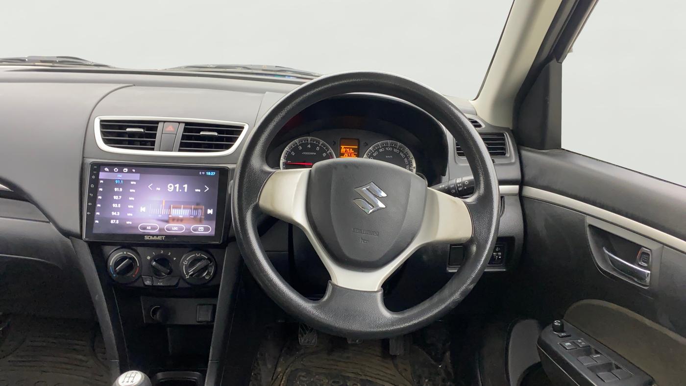 2017 Maruti Swift VXI, Petrol, Manual, 26,713 km, Steering Wheel Close Up