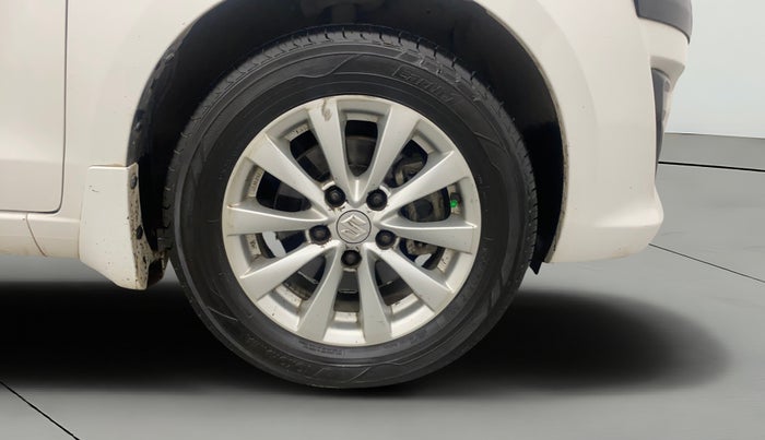 2012 Maruti Ertiga ZXI, Petrol, Manual, 1,30,914 km, Right Front Wheel