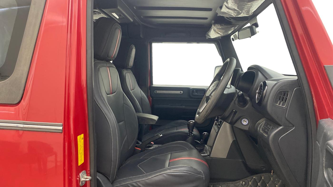 2022 Mahindra Thar LX HARD TOP 4WD MT, Diesel, Manual, 49,589 km, Right Side Front Door Cabin