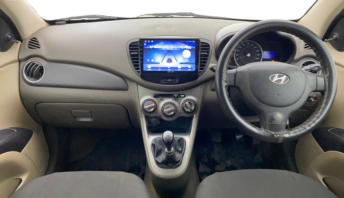 2013 Hyundai i10 MAGNA 1.1, CNG, Manual, 1,06,330 km, Dashboard