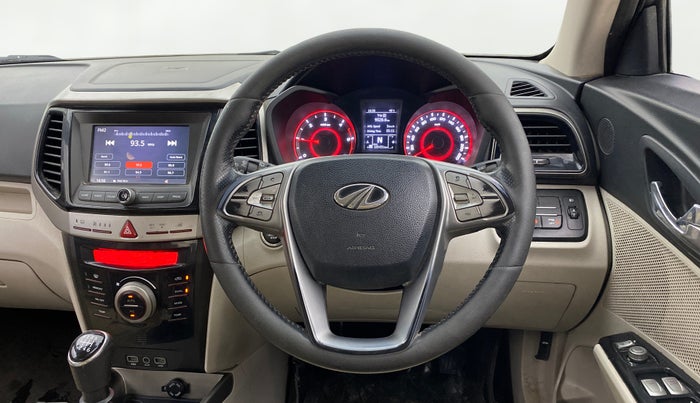 2019 Mahindra XUV300 W8 (O) 1.5 DIESEL, Diesel, Manual, 1,05,427 km, Steering Wheel Close Up