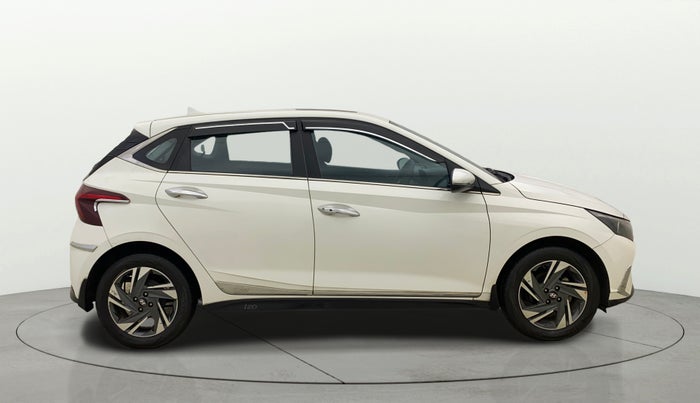 2022 Hyundai NEW I20 ASTA 1.2 MT, Petrol, Manual, 32,403 km, Right Side View