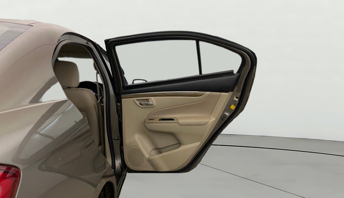 2020 Maruti Ciaz ALPHA  AT 1.5 SHVS PETROL, Petrol, Automatic, 84,279 km, RHS Rear Door
