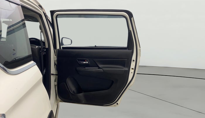 2022 Maruti XL6 ZETA MT, Petrol, Manual, 58,698 km, RHS Rear Door