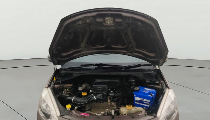 2018 Tata Tiago XZ PETROL, Petrol, Manual, 1,02,630 km, Open Bonet