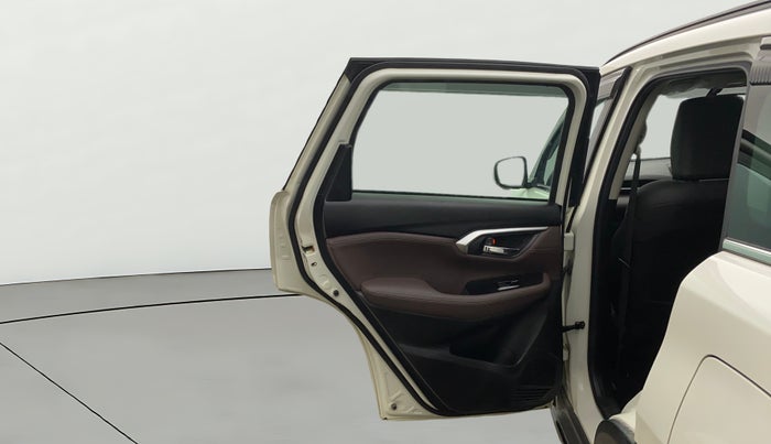 2022 Maruti Grand Vitara ALPHA SMART HYBRID AT, Petrol, Automatic, 17,513 km, LHS Rear Door