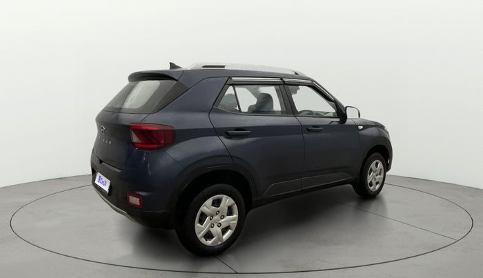 2022 Hyundai VENUE S 1.2, Petrol, Manual, 28,731 km, Right Back Diagonal