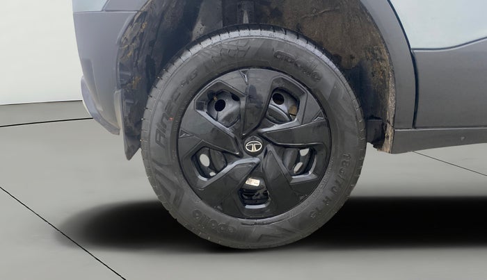 2023 Tata PUNCH ADVENTURE MT, Petrol, Manual, 21,817 km, Right Rear Wheel