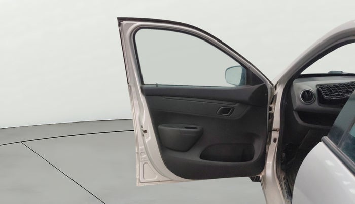 2017 Renault Kwid RXT 0.8, Petrol, Manual, 5,555 km, LHS Front Door