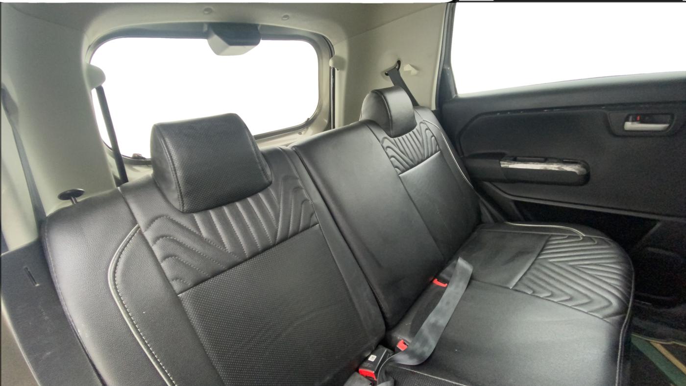 2022 Maruti New Wagon-R ZXI 1.2 AMT, Petrol, Automatic, 41,677 km, Right Side Rear Door Cabin