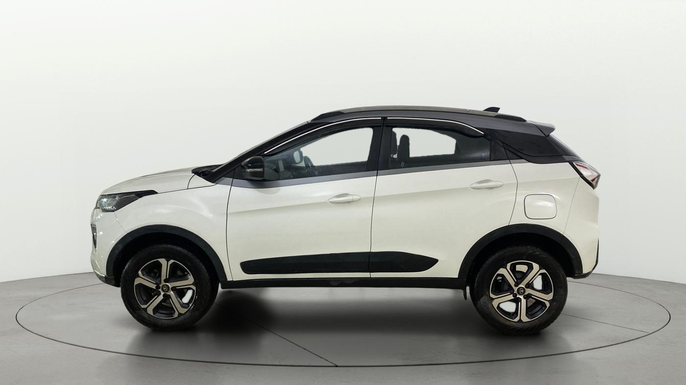 2022 Tata NEXON XZA PLUS (O) PETROL, Petrol, Automatic, 96,886 km, Left Side