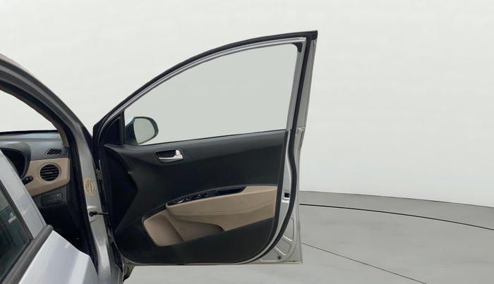 2018 Hyundai Grand i10 SPORTZ AT 1.2 KAPPA VTVT, Petrol, Automatic, 28,023 km, RHS Front Door