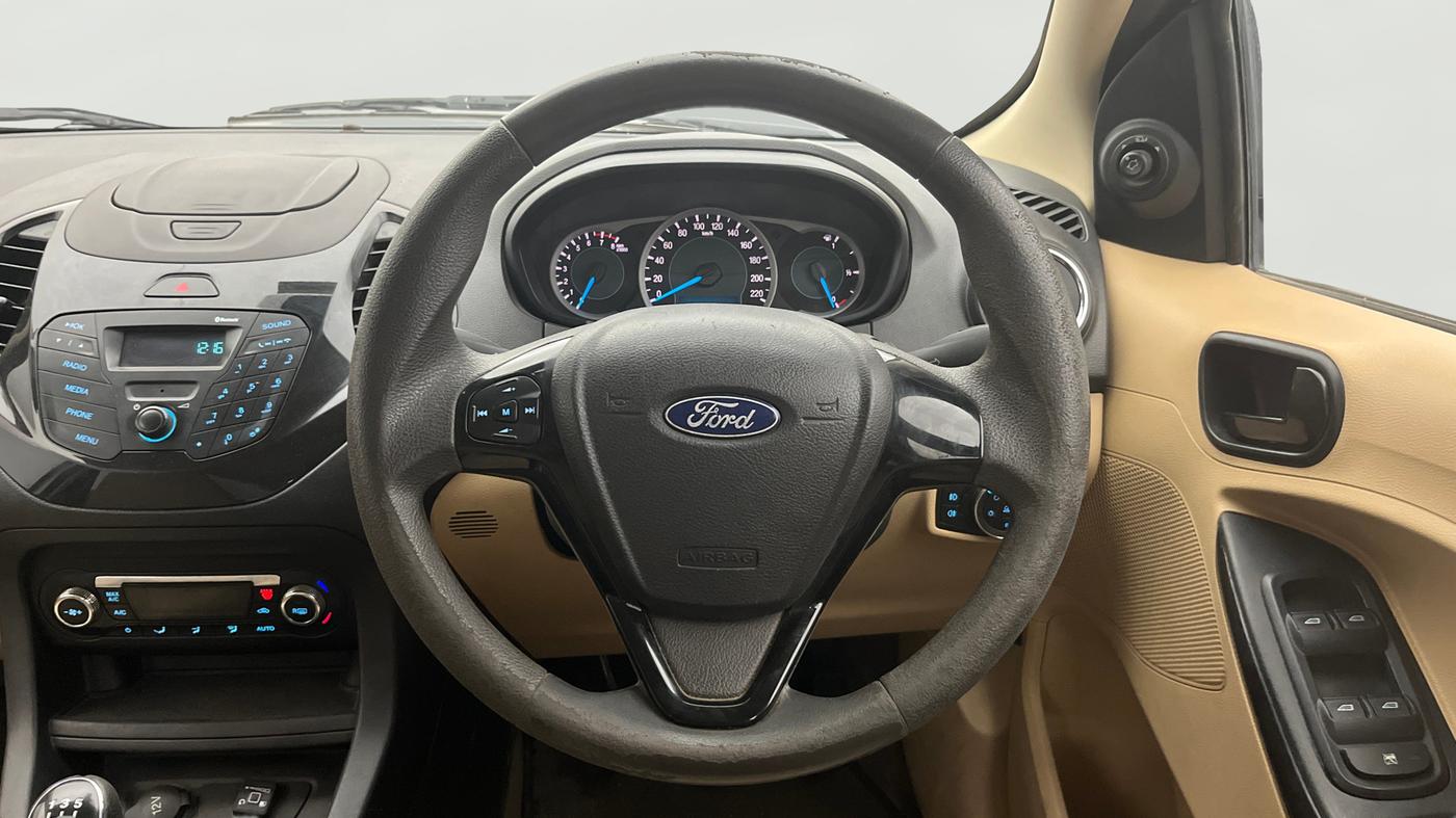 2017 Ford Figo Aspire TITANIUM 1.2 PETROL, CNG, Manual, 80,166 km, Steering Wheel Close Up