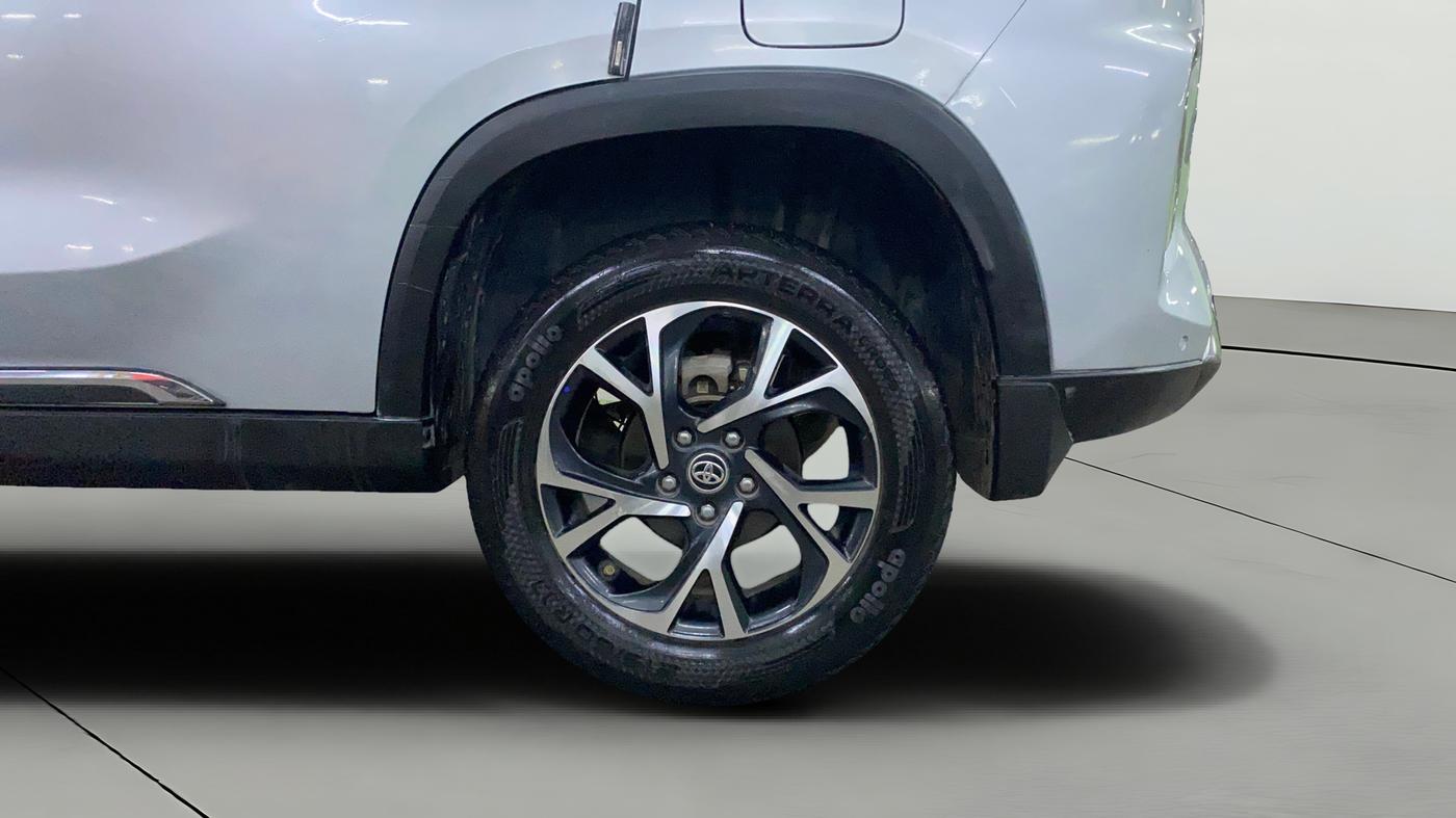 2024 Toyota URBAN CRUISER HYRYDER G NEO DRIVE, Petrol, Manual, 25,213 km, Left Rear Wheel