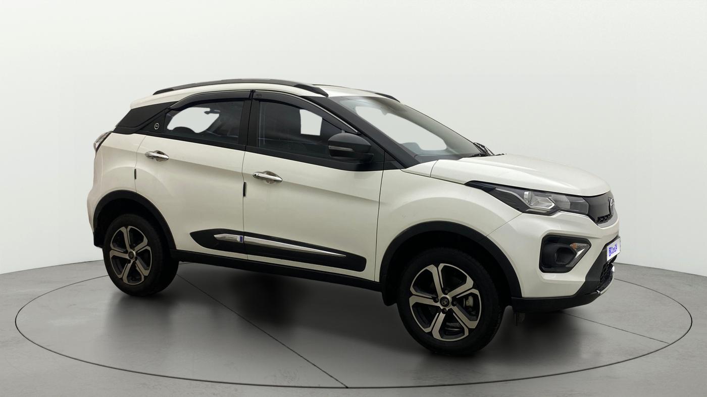 2023 Tata NEXON XM SUNROOF PETROL, Petrol, Manual, 37,031 km, Right Front Diagonal