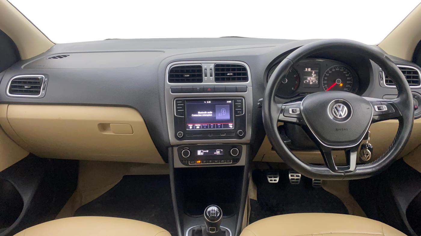 2018 Volkswagen Ameo HIGHLINE PLUS 1.0L 16 ALLOY, Petrol, Manual, 60,975 km, Dashboard