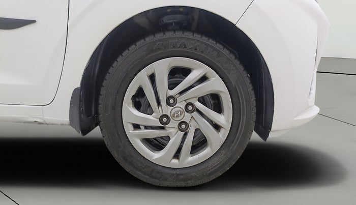 2022 Hyundai AURA S 1.2 CNG, CNG, Manual, 90,192 km, Right Front Wheel